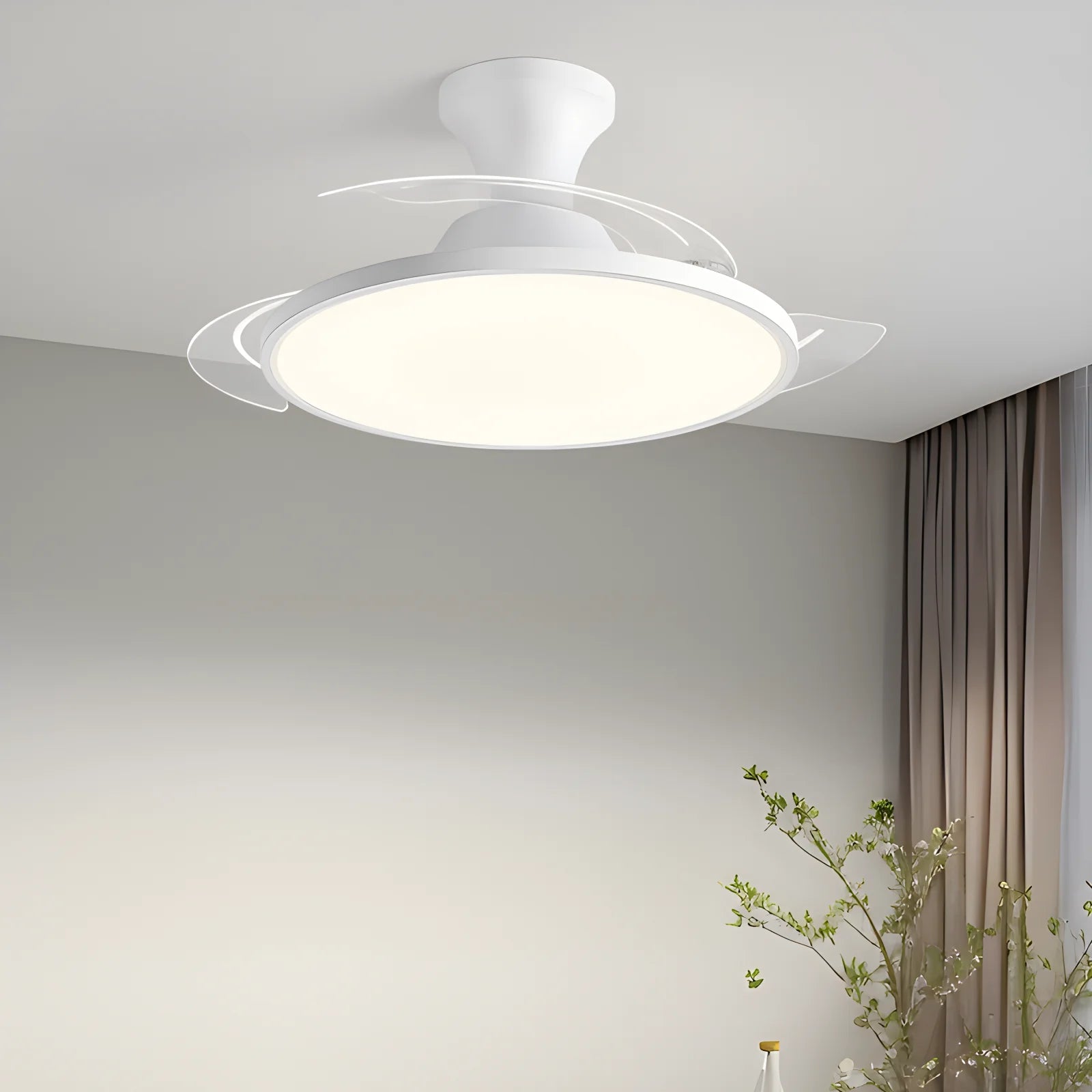 Plafondventilator met inklapbare bladen en dimbare LED lamp met afstandsbediening