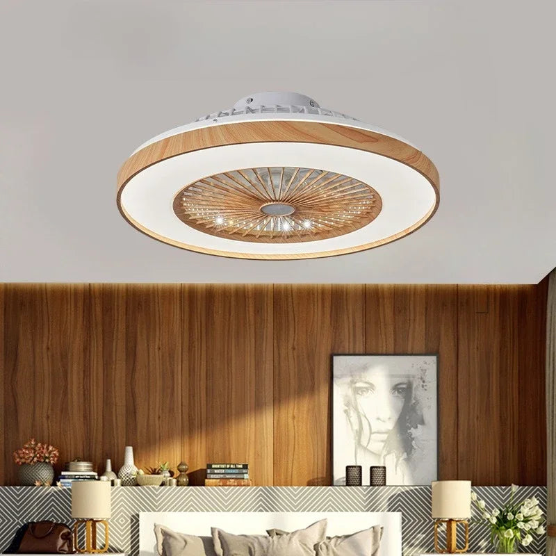 Moderne plafondventilator met houtlook en lichtring met afstandsbediening