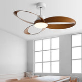 Moderne plafondventilator met lusvormige houten bladen en LED lamp